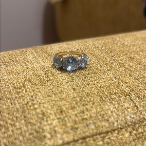 Stunning Gold Blue Gemstone Ring